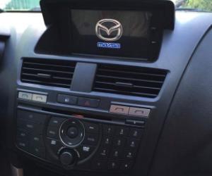 Màn hình theo xe Mazda BT50